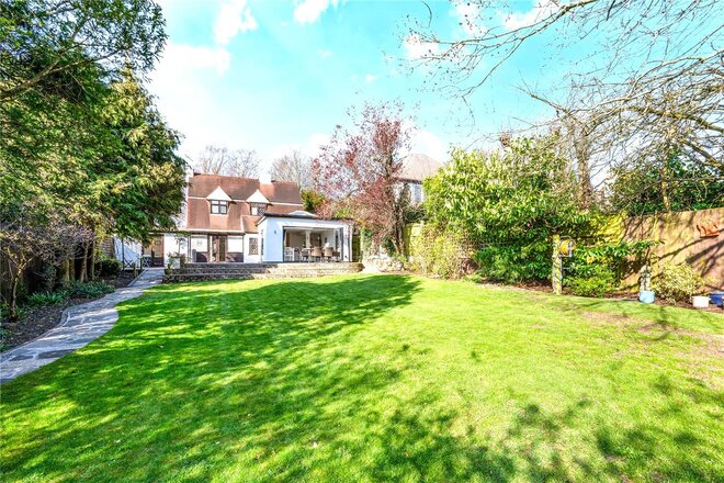 Fir Tree Road, Surrey, SM7