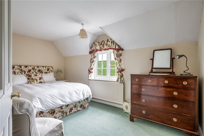 Coombe Road, Petersfield, GU32