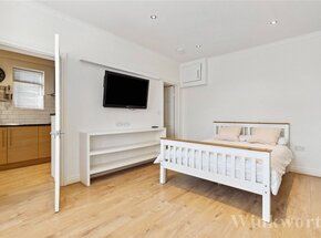 Newquay Road, London, SE6