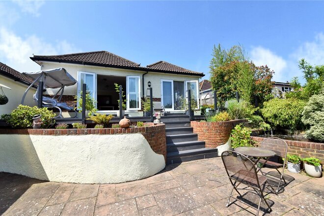 South Drive, Surrey, SM7