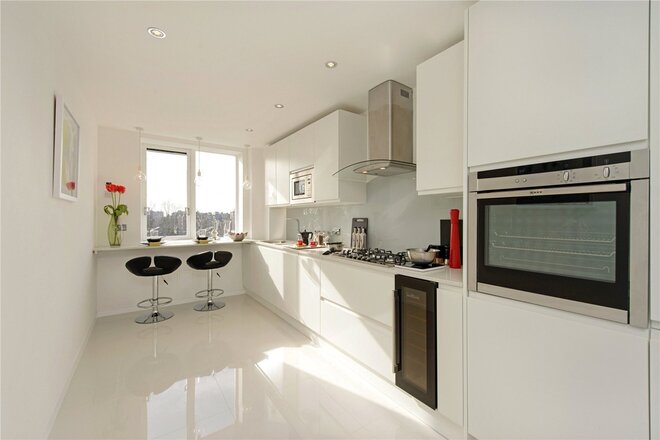 Wellington Road, London, NW8