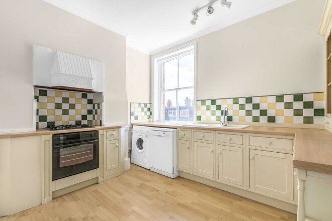Riverview Gardens, London, SW13