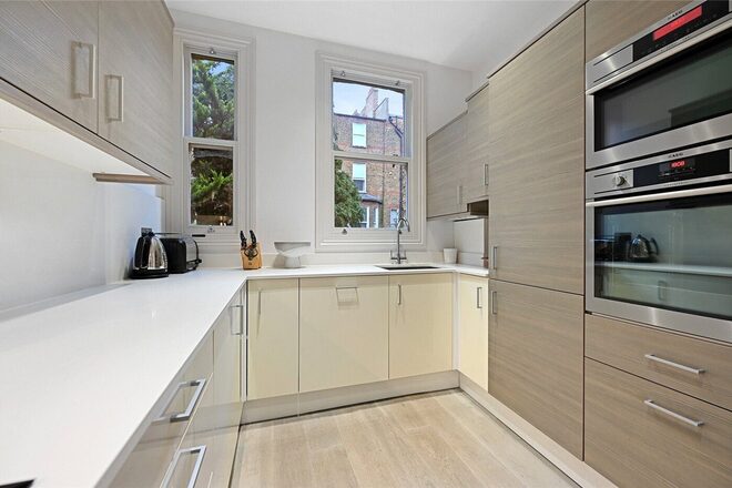 Bolingbroke Road, Brook Green, W14