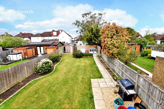 Newbury Gardens, Surrey, KT19