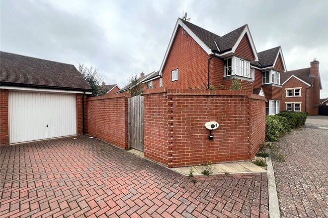 Ambrose Way, Hampshire, SO51