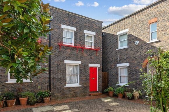Heralds Place, UK, SE11