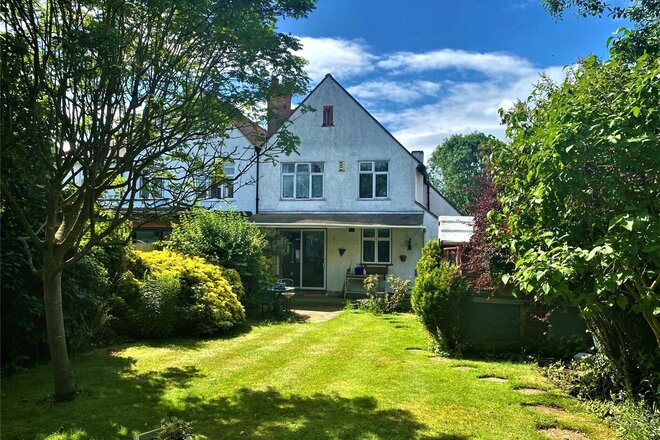 Rushmere Avenue, Northampton, NN1