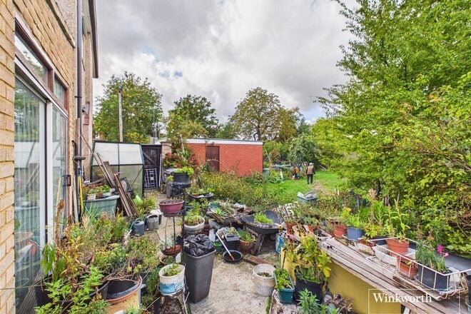 Old Kenton Lane, Kingsbury, NW9