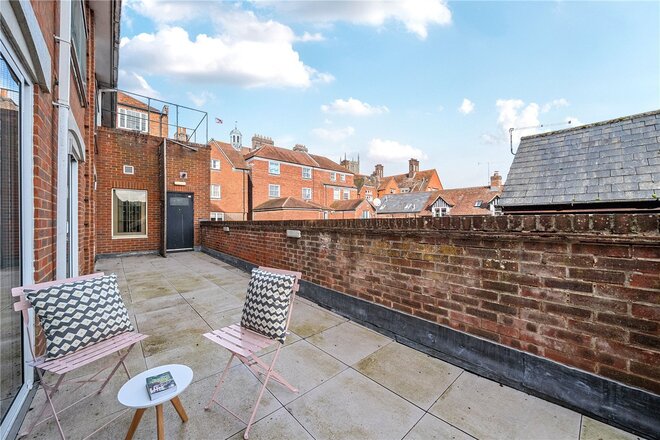 Ailesbury Court, Marlborough, SN8
