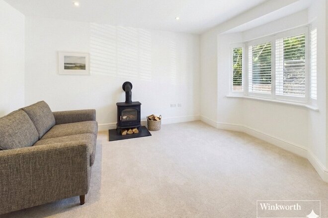 Collaroy Road, Thatcham, RG18