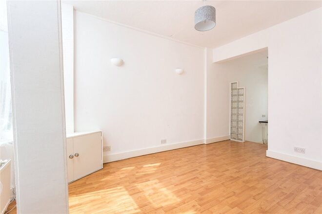 Maple Road, London, SE20