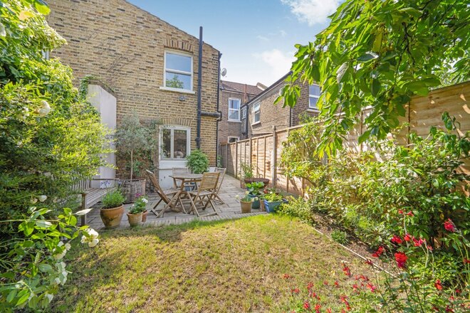 Howden Street, Peckham Rye, SE15