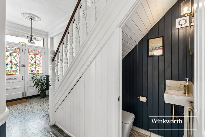 Lansdowne Road, Finchley, N3