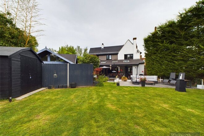 Cranes Drive, Surbiton, KT5