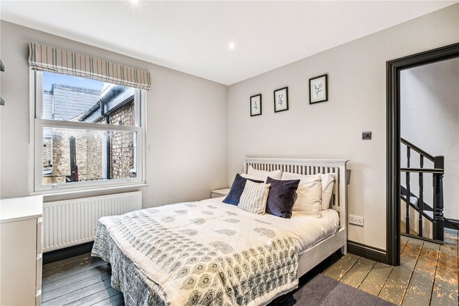 Balvernie Grove, Southfields, SW18