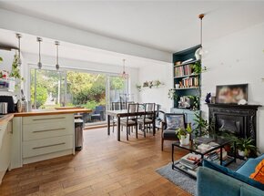 Blackshaw Road, London, SW17