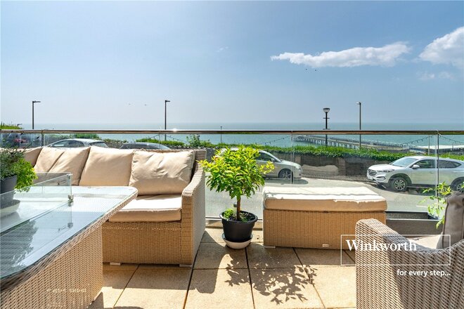 Marina Close, Bournemouth, BH5