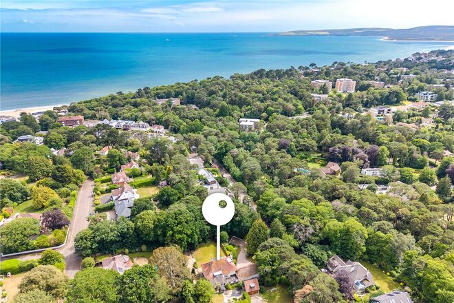 Lakeside Road, Poole, BH13