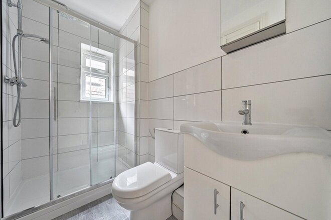 Gatestone Road, London, SE19