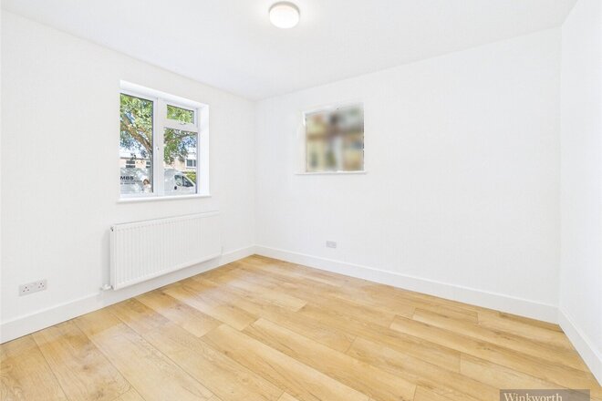 Verona Drive, Surbiton, KT6