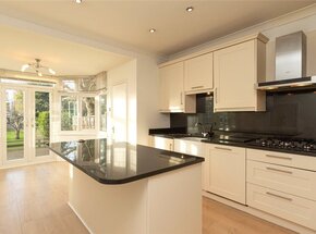 Chalkwell Avenue, Essex, SS0
