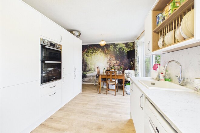 Lime Tree Mead, Devon, EX16