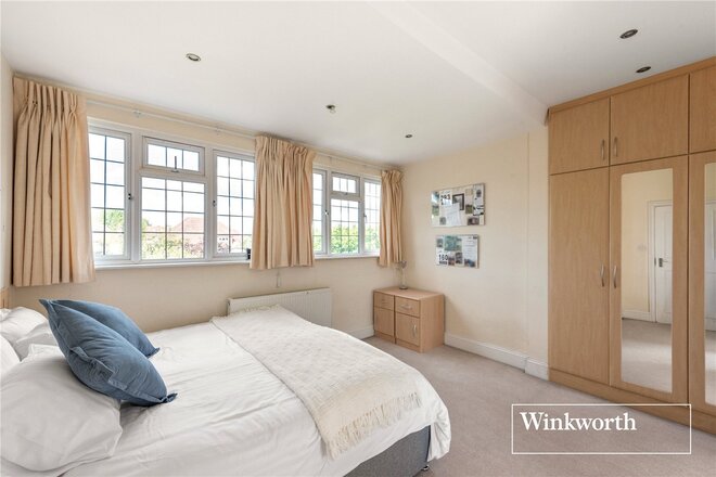 Fitzalan Road, London, N3