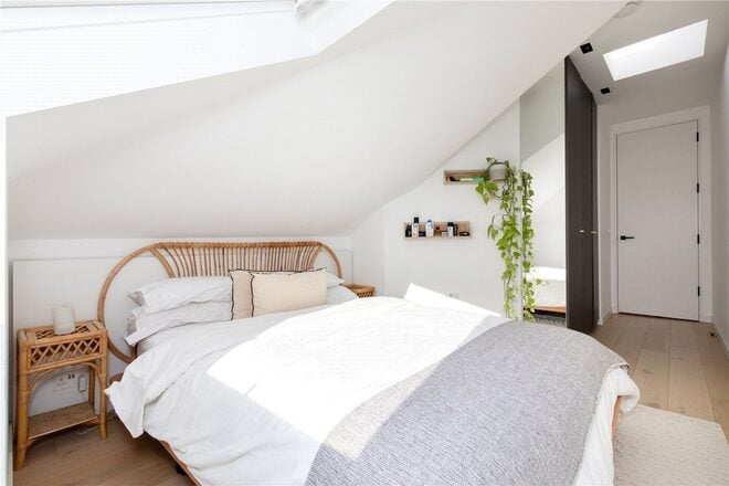 Creffield Road, London, W5