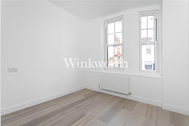 Aldermans Hill, London, N13