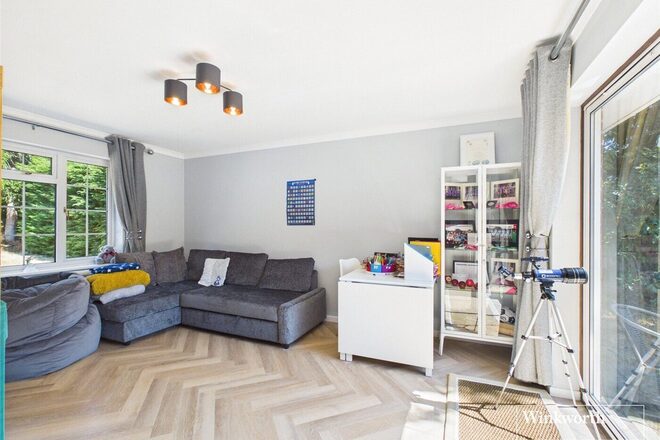 Carbinswood Lane, Reading, RG7