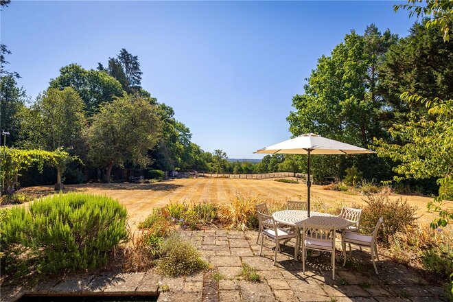 Sheephatch Lane, Farnham, GU10