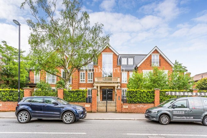 Bayview House, Enfield, EN2