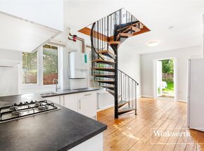 Crescent Road, London, N3