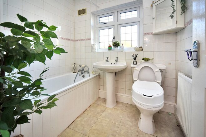 Chipstead Way, Surrey, SM7