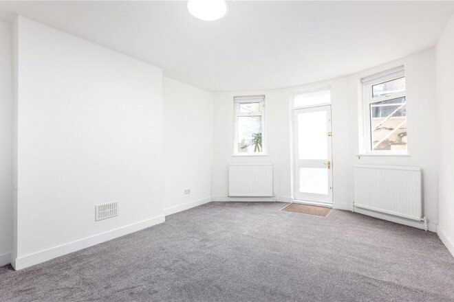 Milton Avenue, London, N6