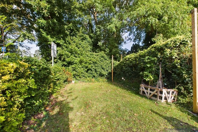 Bridge Court, Surbiton, KT5