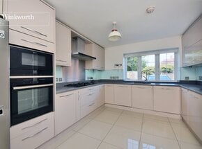 Risley Close, Morden, SM4