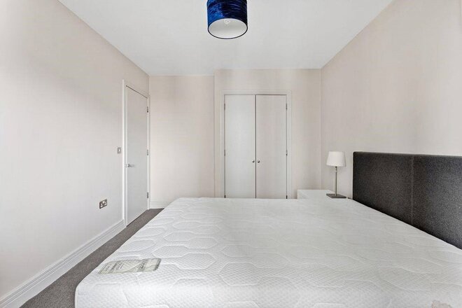 Mansell Street, London, E1