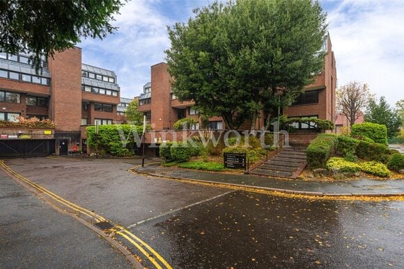 Chandos Way, London, NW11