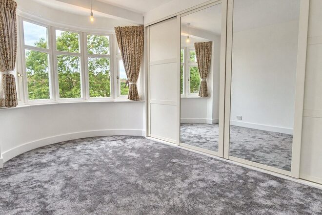 East Walk, East Barnet, EN4