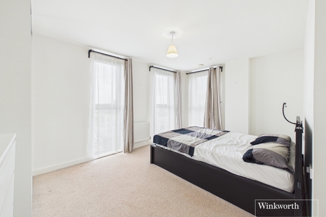 High Road, Wembley, HA9
