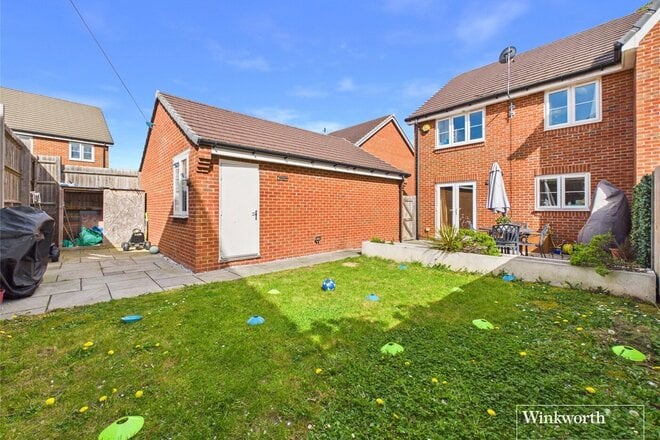 Lailey Path, Shinfield, RG2