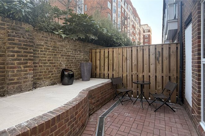 Grace's Mews, St John's Wood, NW8