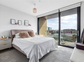 Bridle Mews, London, E1