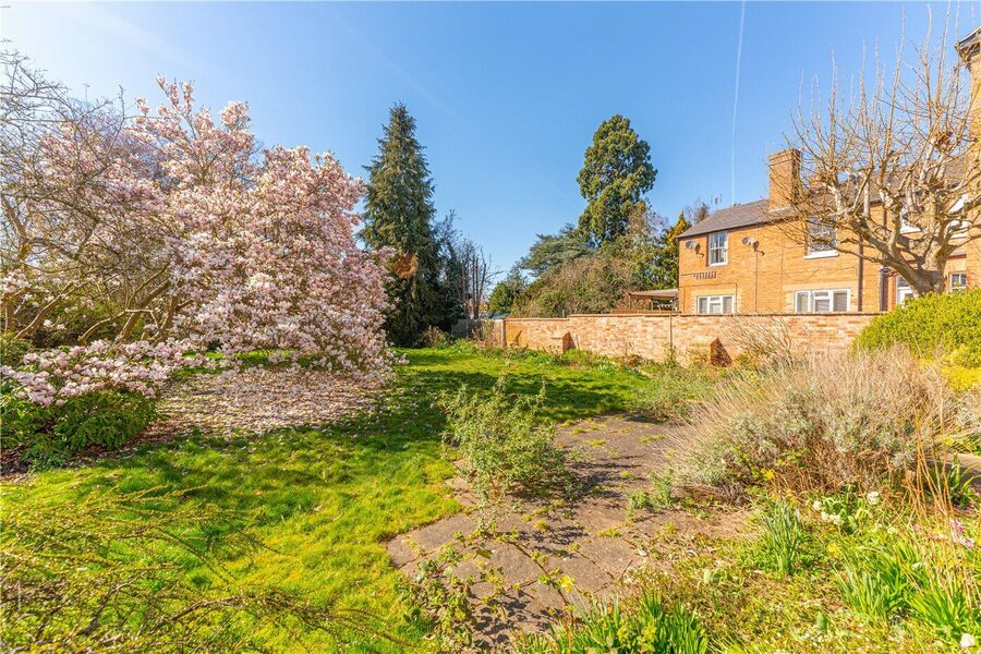 Garden To Wall