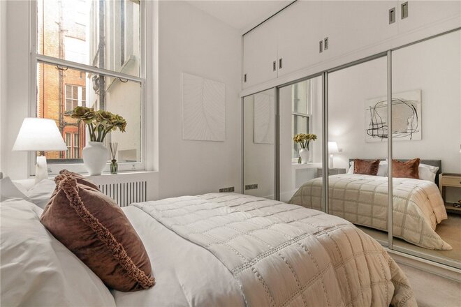 De Vere Gardens, Kensington, W8