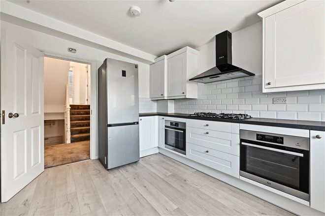 Kilburn Lane, London, W10