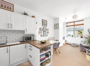 Middlesex Court, Glenhurst Road, TW8
