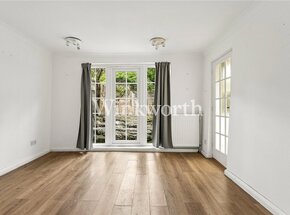 Derwent Road, London, N13