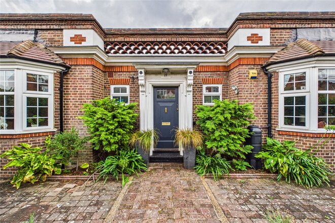 Hillside Road, London, SW2